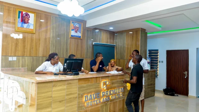 Dave Premium Hotel and Suites 4