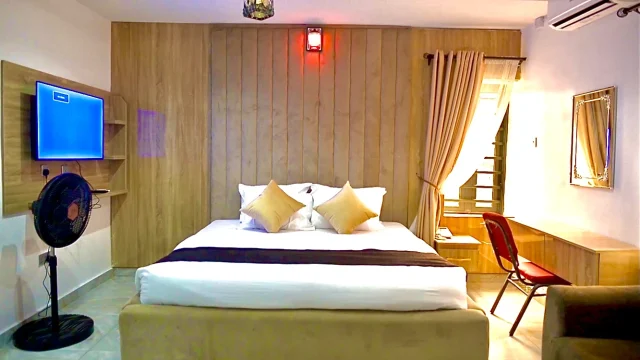 Dave Premium Hotel and Suites 5