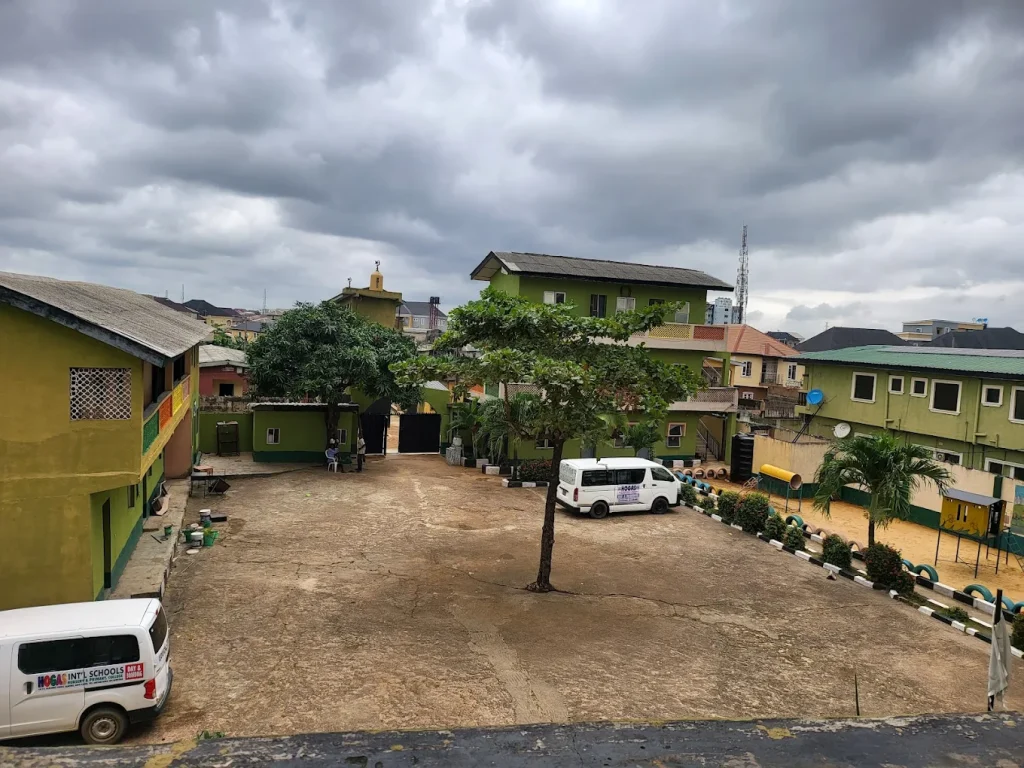 hogas school